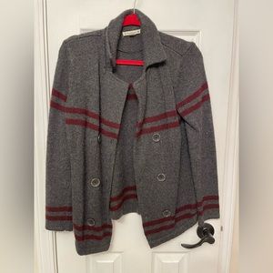 Women’s grey/maroon sweater, size S